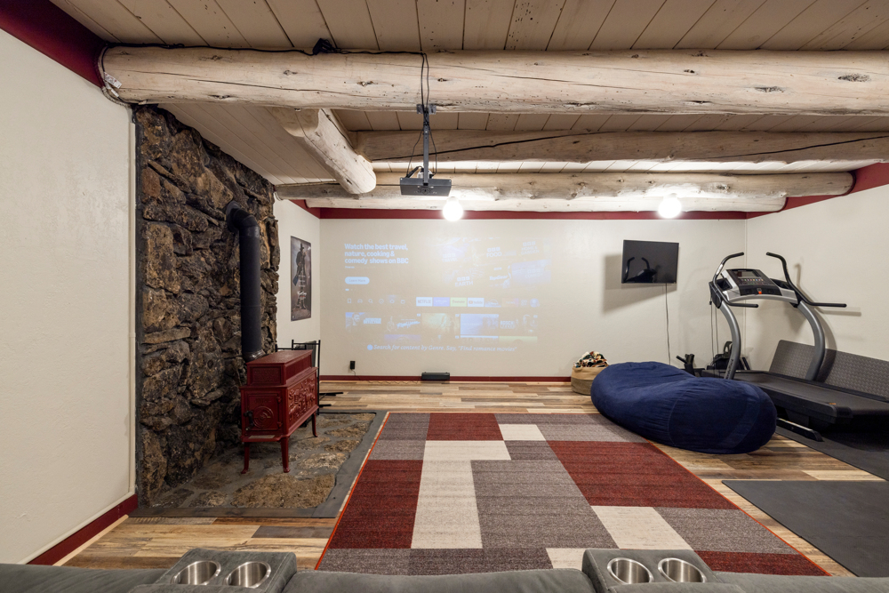 CHILOQUIN, Oregon, 97624, United States, 3 Bedrooms Bedrooms, ,3 BathroomsBathrooms,Residential,For Sale,1974697