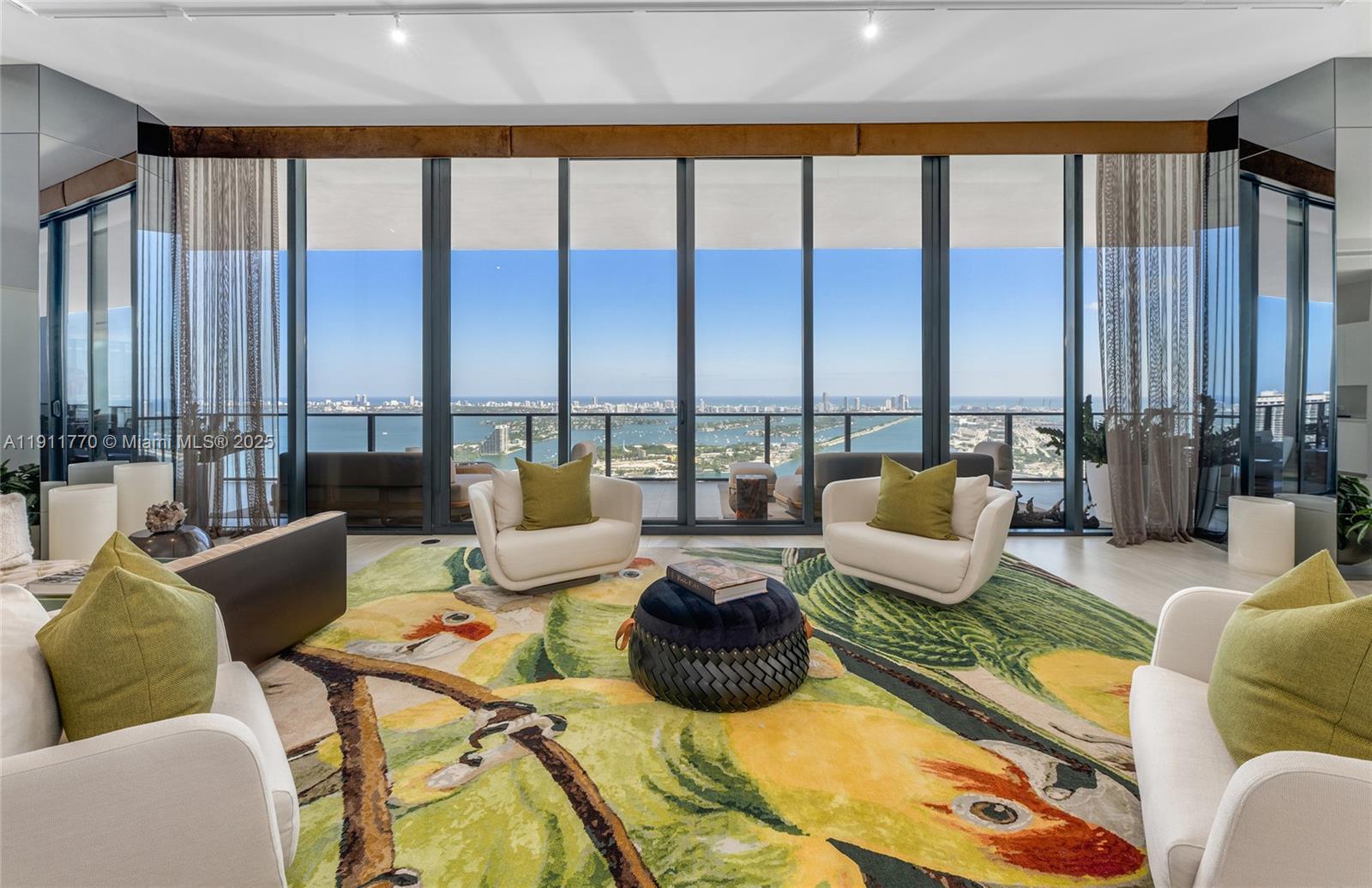 Miami, Florida, 33132, United States, 6 Bedrooms Bedrooms, ,7 BathroomsBathrooms,Residential,For Sale,1991375