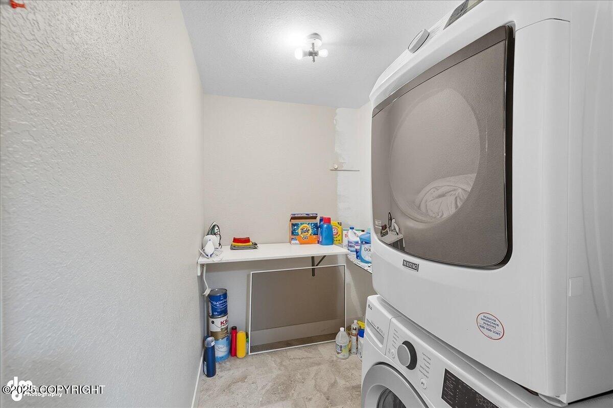 Soldotna, Alaska, 99669, United States, 4 Bedrooms Bedrooms, ,2 BathroomsBathrooms,Residential,For Sale,1977772