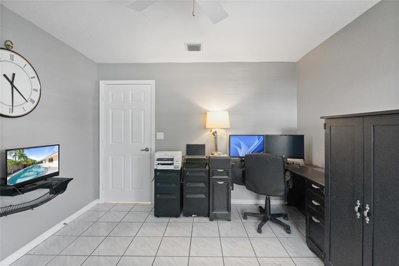 Plantation, Florida, 33322, United States, 4 Bedrooms Bedrooms, ,2 BathroomsBathrooms,Residential,For Sale,1829242