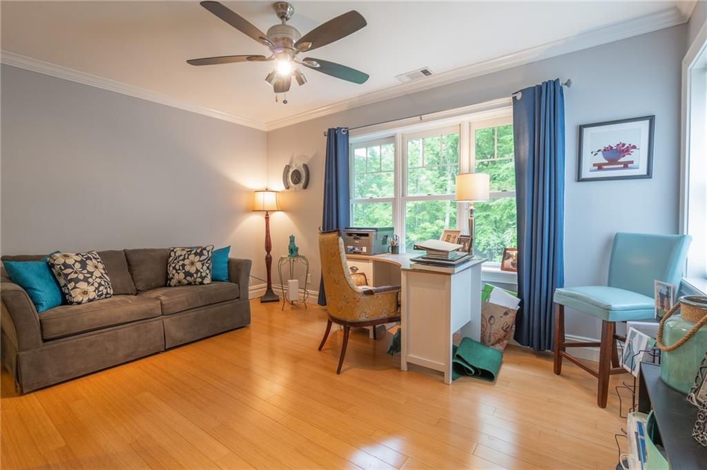 Cranston, Rhode Island, 02921, United States, 3 Bedrooms Bedrooms, ,3 BathroomsBathrooms,Residential,For Sale,1887248