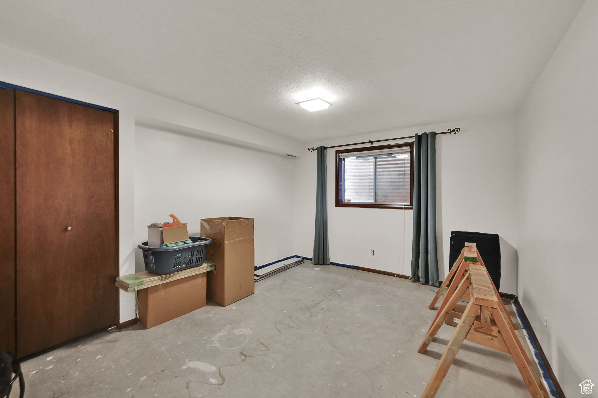 Roy, Utah, 84067, United States, 4 Bedrooms Bedrooms, ,3 BathroomsBathrooms,Residential,For Sale,1906486