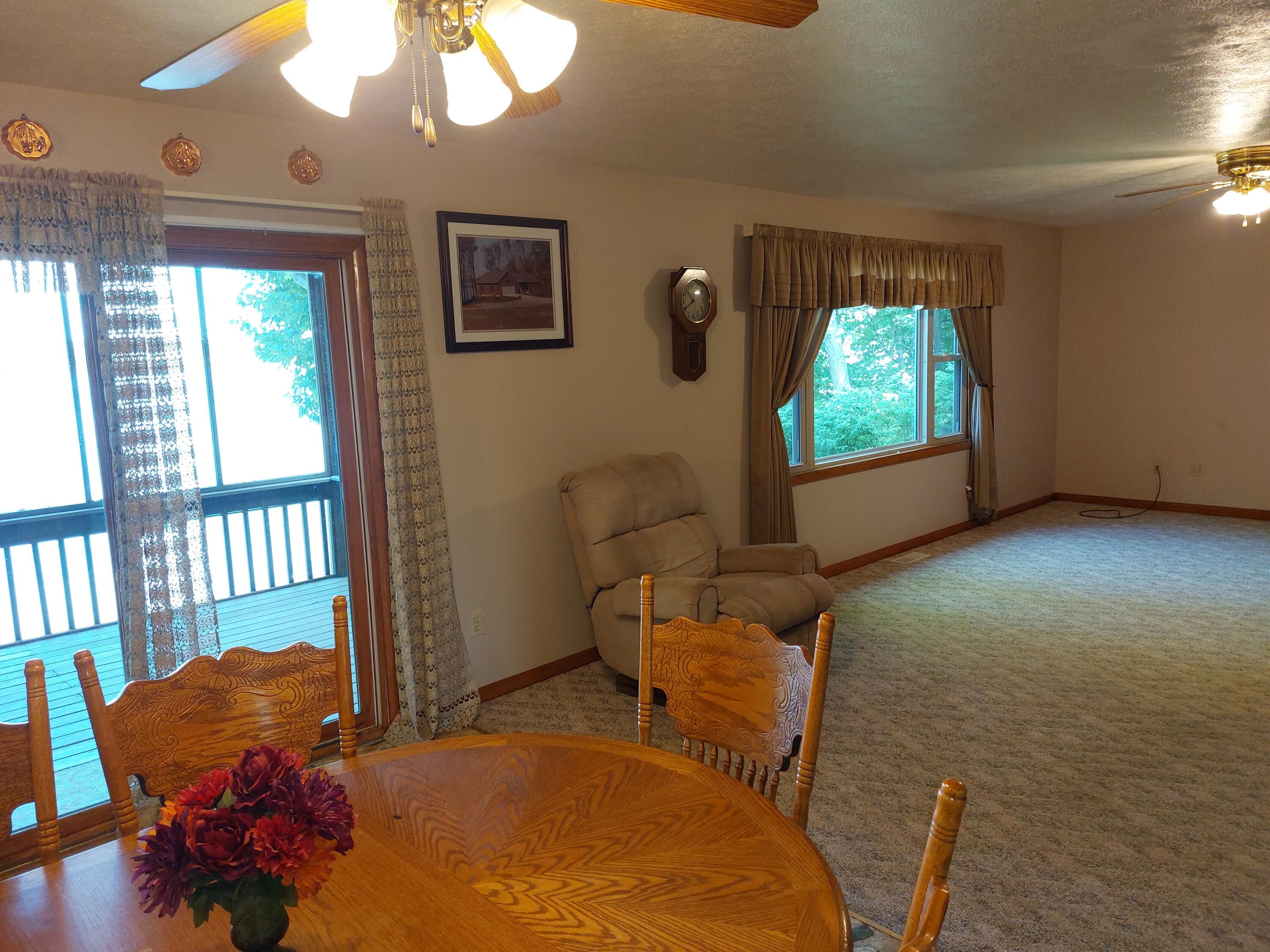 Dowagiac, Michigan, 49047, United States, 3 Bedrooms Bedrooms, ,2 BathroomsBathrooms,Residential,For Sale,1909140