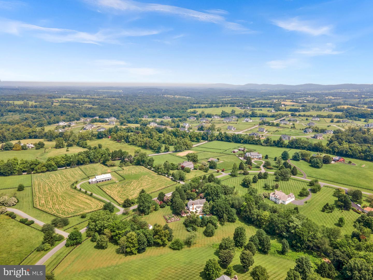 Waterford, Virginia, 20197, United States, 5 Bedrooms Bedrooms, ,4 BathroomsBathrooms,Residential,For Sale,1940957