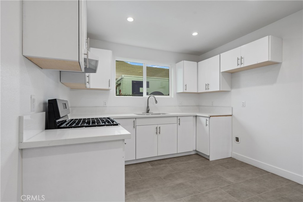 Los Angeles, California, 90011, United States, ,Residential,For Sale,1919891
