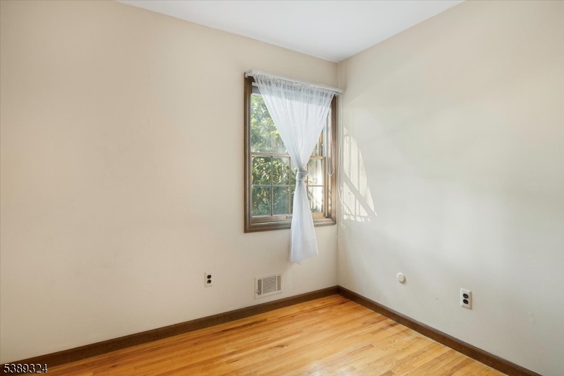 Rockaway Twp., New Jersey, 07866-2817, United States, 4 Bedrooms Bedrooms, ,3 BathroomsBathrooms,Residential,For Sale,1983122