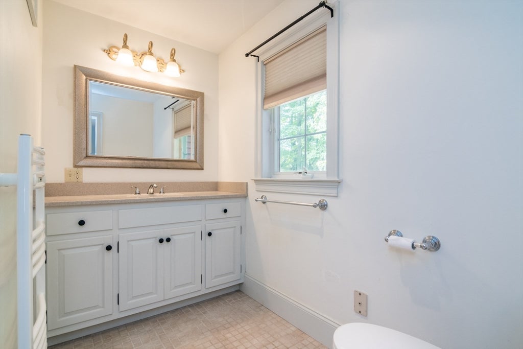 Bernardston, Massachusetts, 01337, United States, 3 Bedrooms Bedrooms, ,3 BathroomsBathrooms,Residential,For Sale,1912455