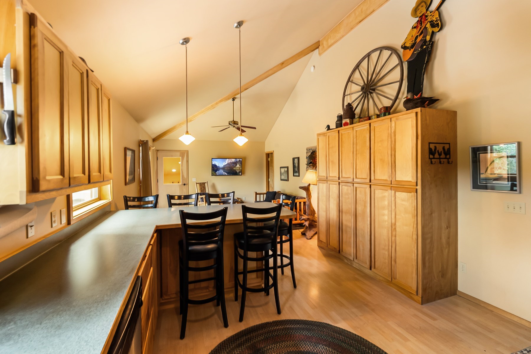  Riverfront Estate Ranch Property - 物件實景