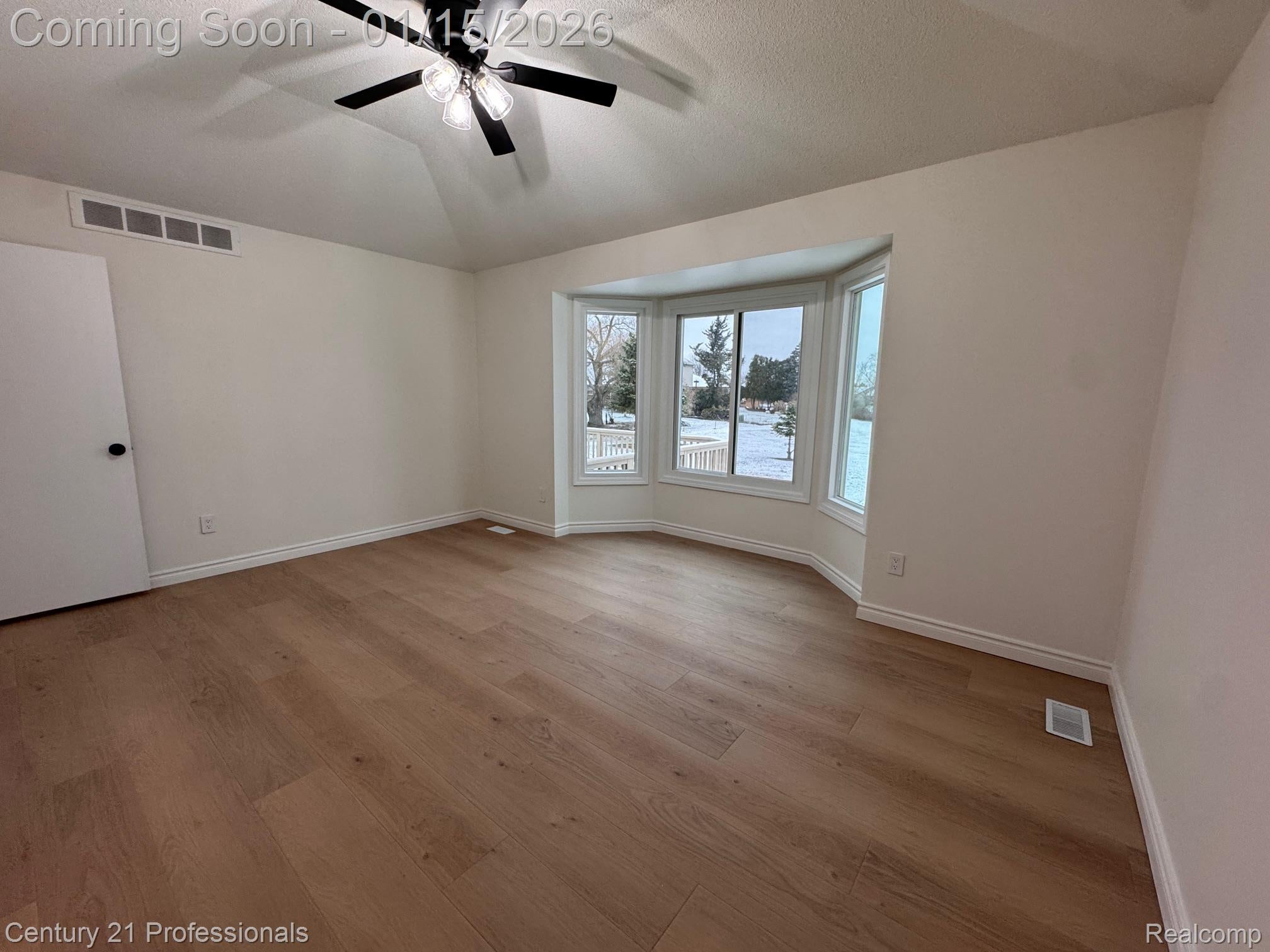 SterlingHeights, Michigan, 48310, United States, 3 Bedrooms Bedrooms, ,3 BathroomsBathrooms,Residential,For Sale,2010061