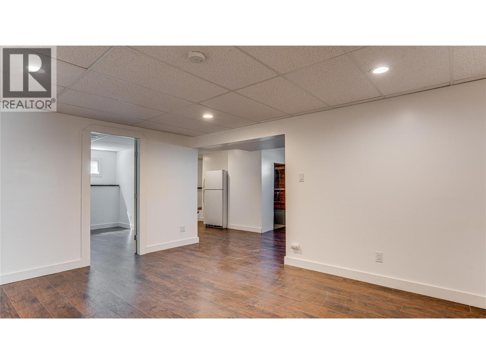 CHASE, British Columbia, V0E 1M0, CA, 5 Bedrooms Bedrooms, ,1 BathroomBathrooms,Residential,For Sale,1918383