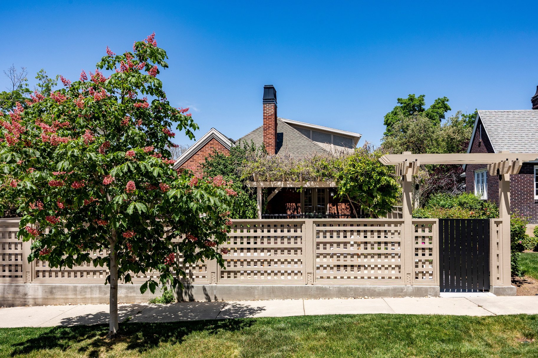  Historic Charm Meets Modern Living in the Heart of Yalecrest - 物件實景