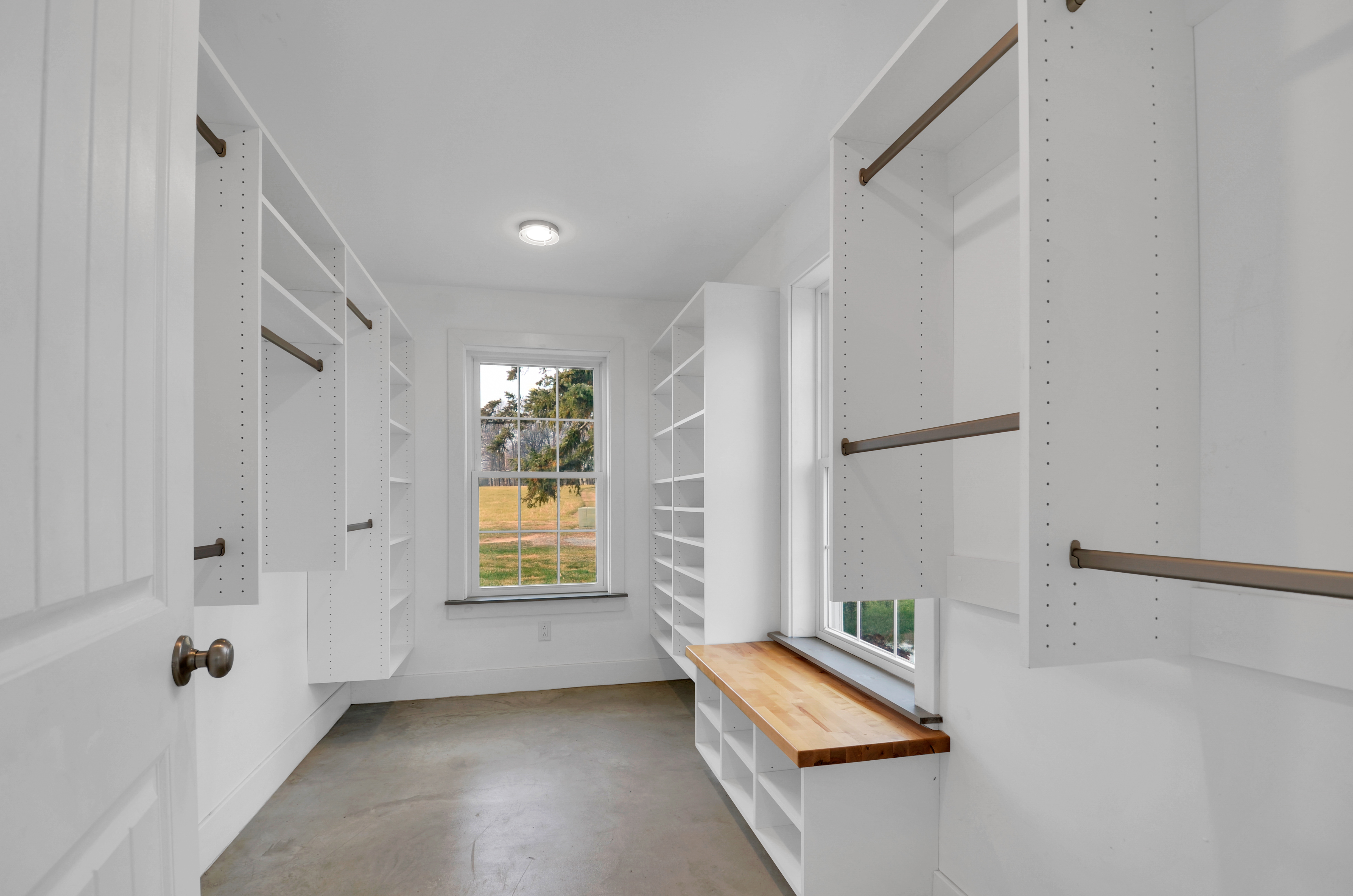 Reading, Pennsylvania, 19606, United States, 4 Bedrooms Bedrooms, ,3 BathroomsBathrooms,Residential,For Sale,1979384