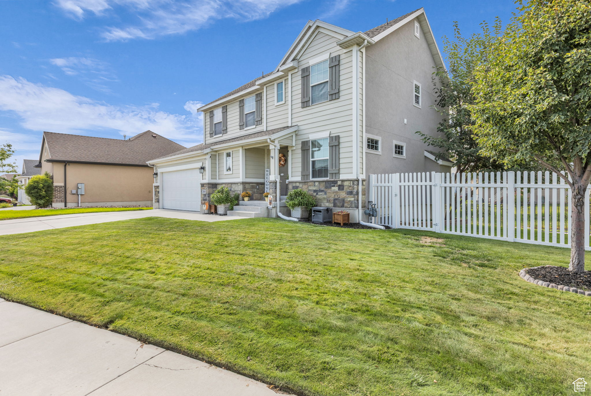 West Valley City, Utah, 84120, United States, 5 Bedrooms Bedrooms, ,4 BathroomsBathrooms,Residential,For Sale,1940375
