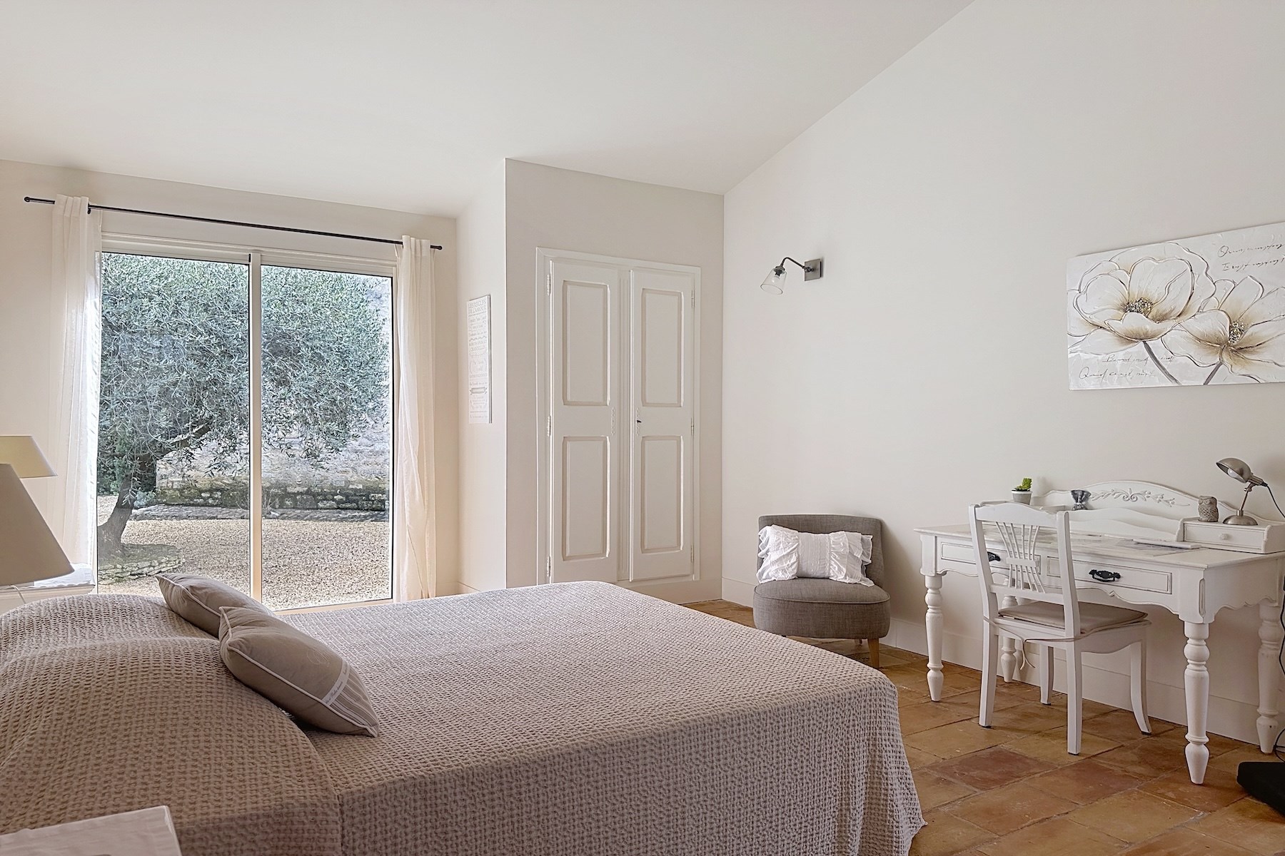  Elegant property with swimming pool and landscaped garden near Uzès - 物件實景