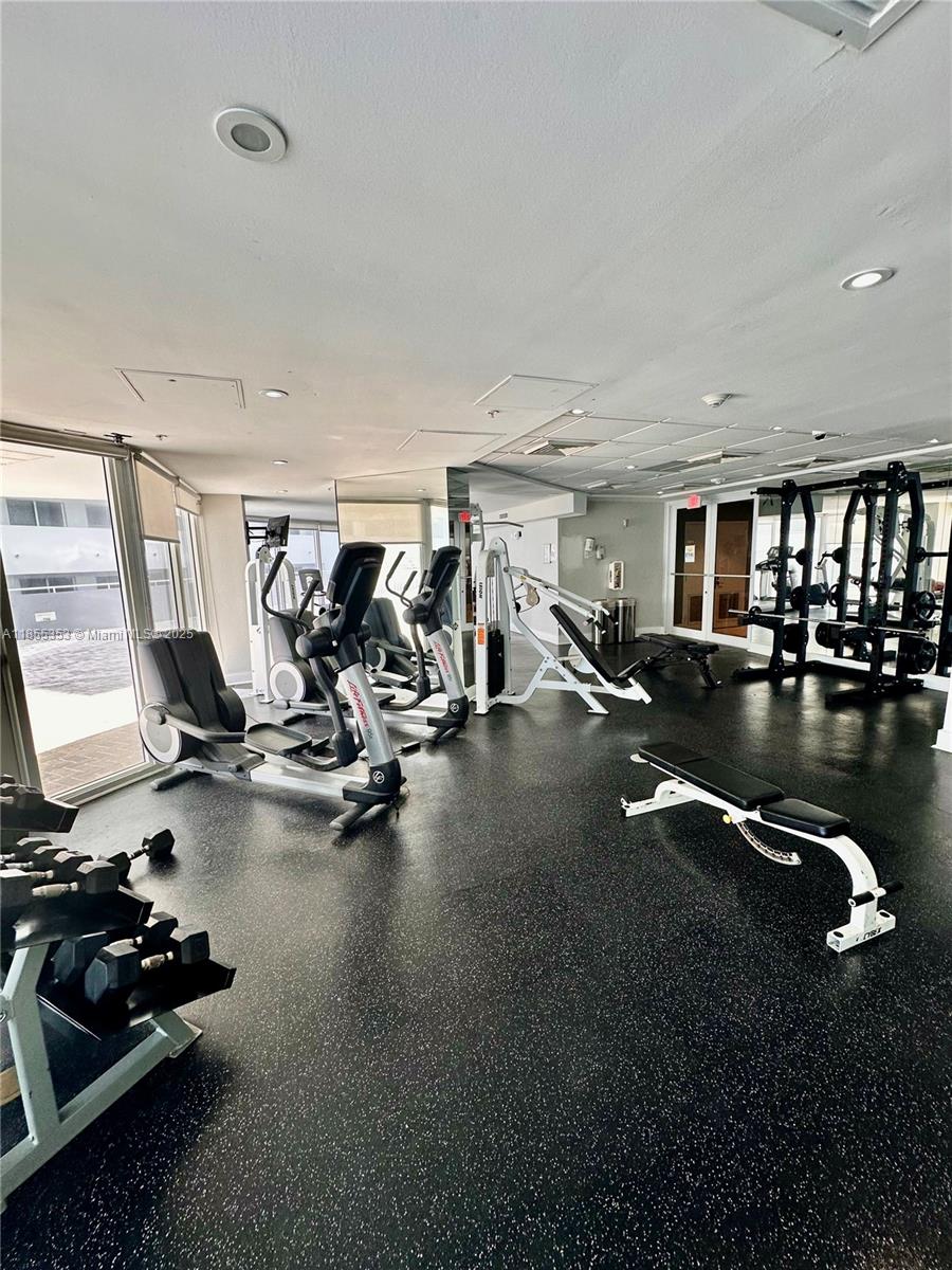 Miami Beach, Florida, 33141, United States, 2 Bedrooms Bedrooms, ,2 BathroomsBathrooms,Residential,For Sale,1911662