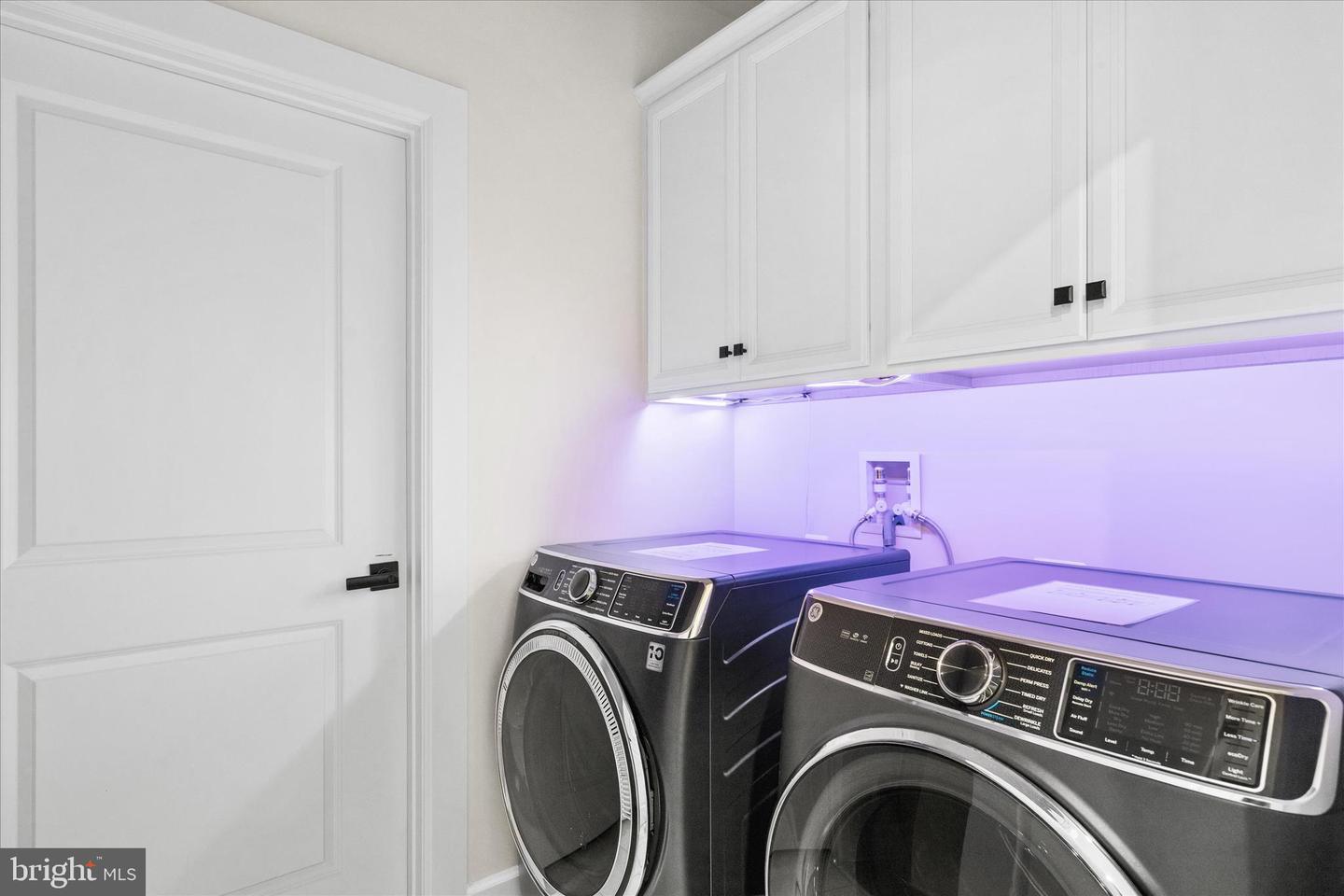 Berlin, Maryland, 21811, United States, 5 Bedrooms Bedrooms, ,4 BathroomsBathrooms,Residential,For Sale,1989737