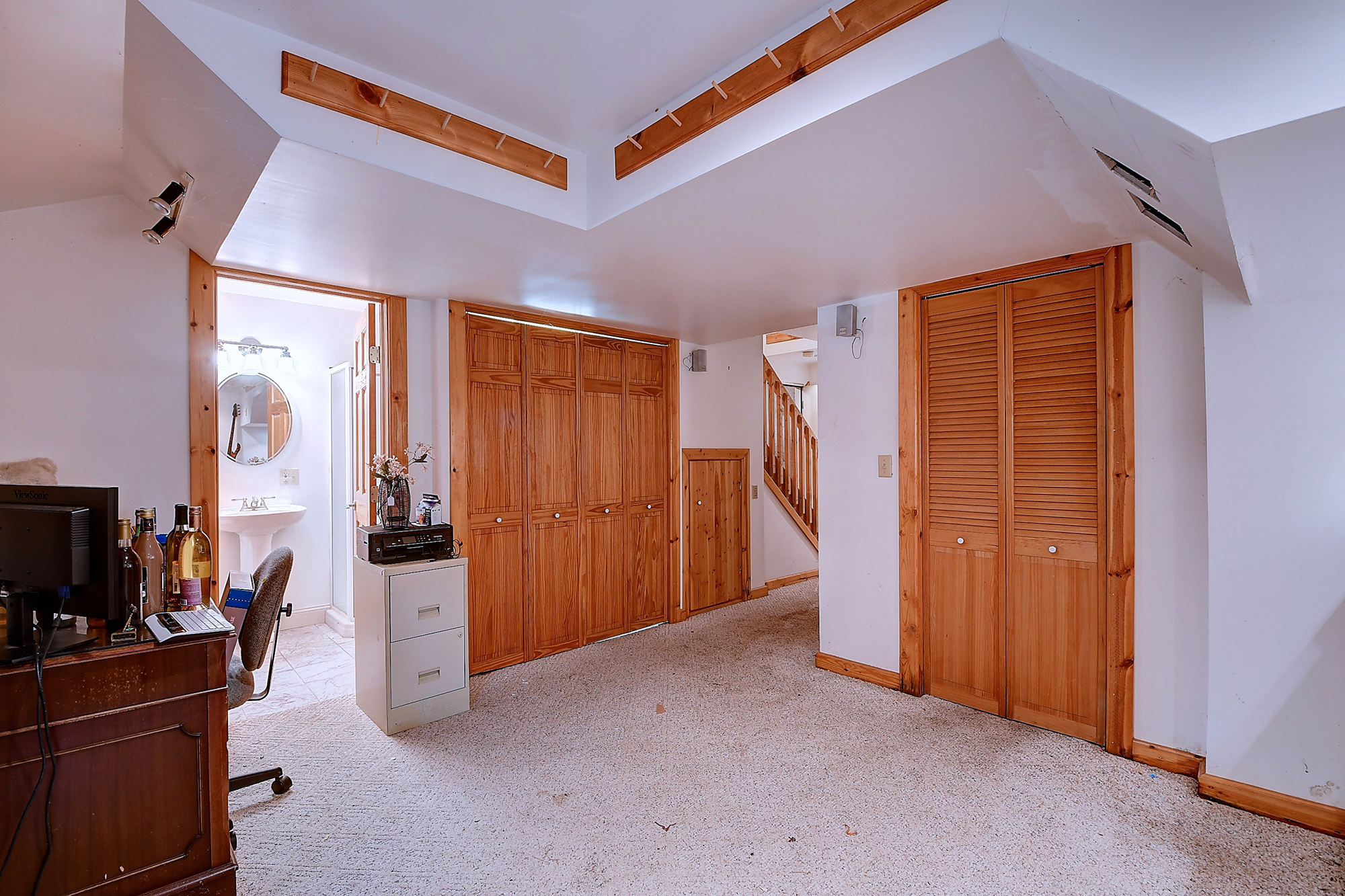 Bethlehem, Connecticut, 06751, United States, 3 Bedrooms Bedrooms, ,4 BathroomsBathrooms,Residential,For Sale,1987102