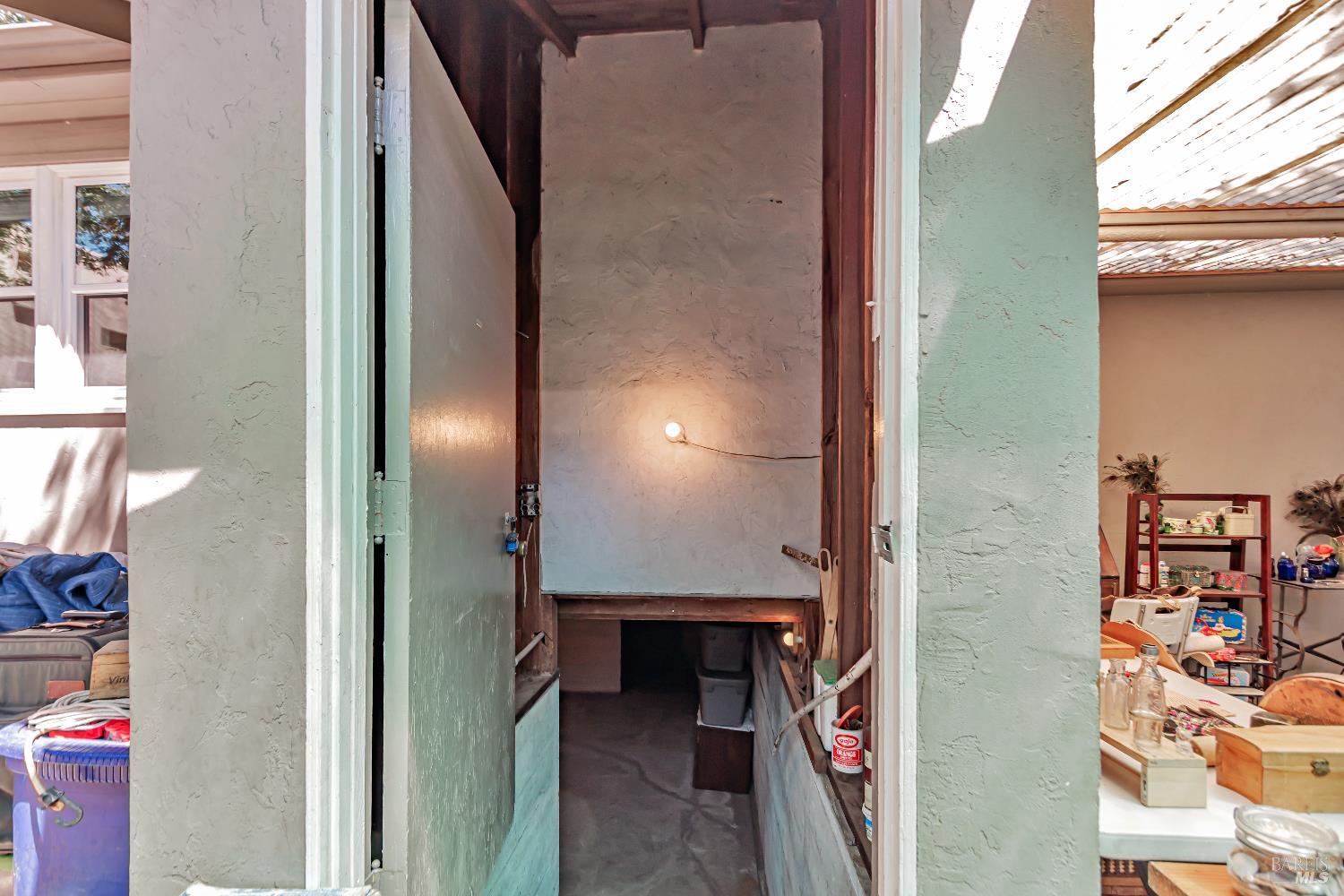 Santa Rosa, California, 95401, United States, 2 Bedrooms Bedrooms, ,2 BathroomsBathrooms,Residential,For Sale,1925442