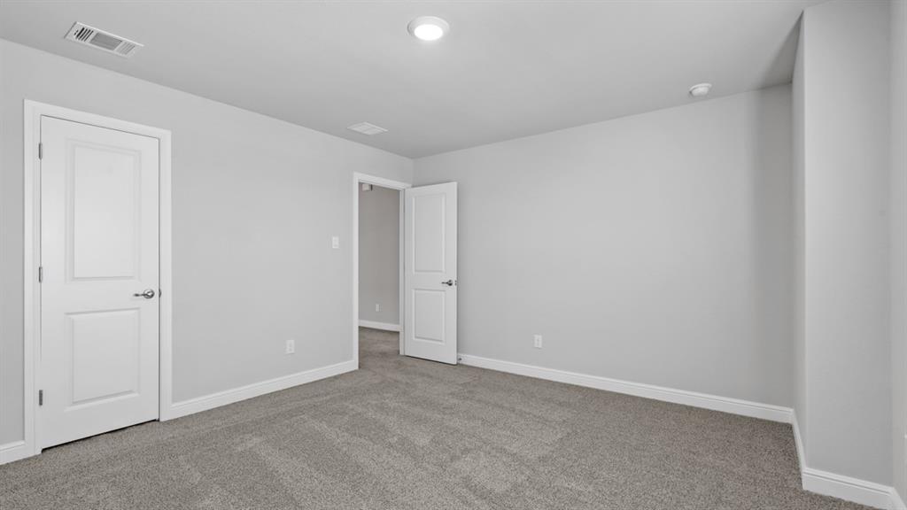 Mansfield, Texas, 76063, United States, 5 Bedrooms Bedrooms, ,3 BathroomsBathrooms,Residential,For Sale,1937196