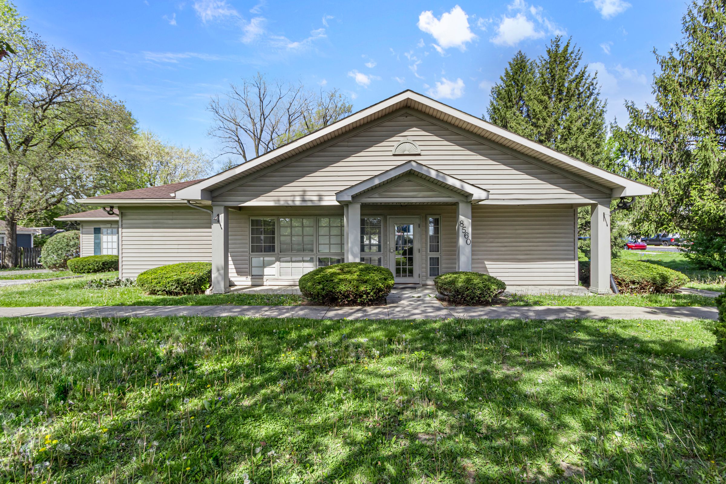 Indianapolis, Indiana, 46240, United States, 14 Bedrooms Bedrooms, ,6 BathroomsBathrooms,Residential,For Sale,1908586