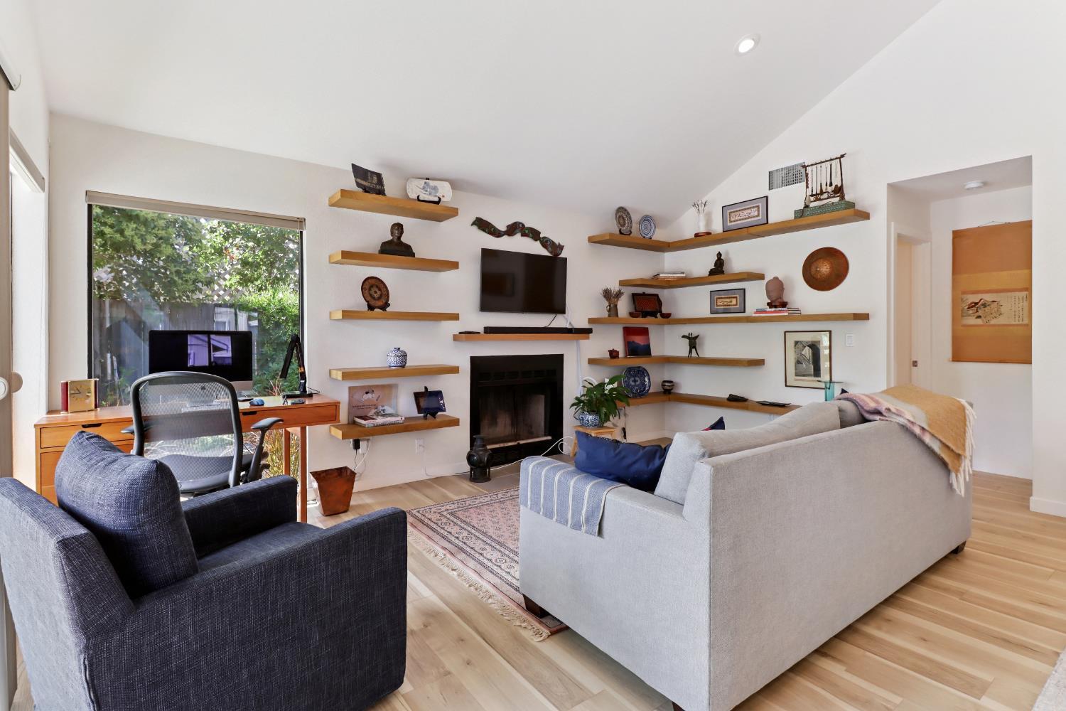 Davis, California, 95616, United States, 3 Bedrooms Bedrooms, ,2 BathroomsBathrooms,Residential,For Sale,1901059
