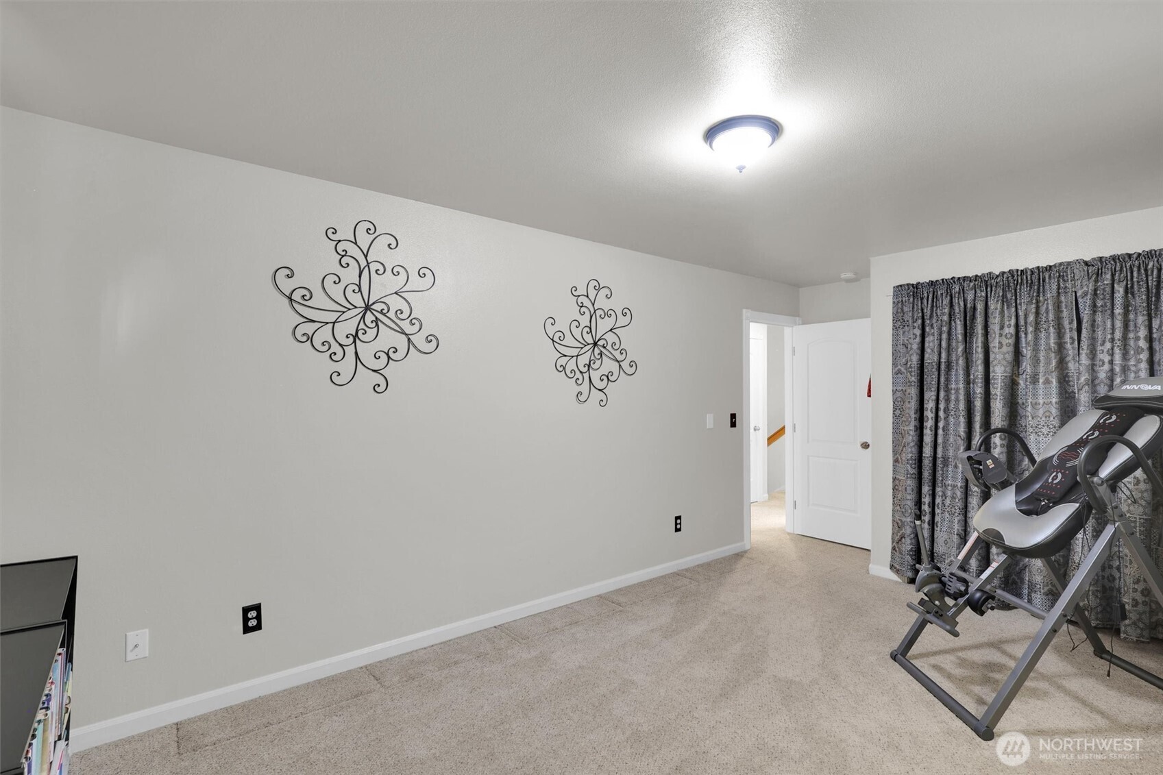 Tacoma, Washington, 98444, United States, 4 Bedrooms Bedrooms, ,4 BathroomsBathrooms,Residential,For Sale,1973833