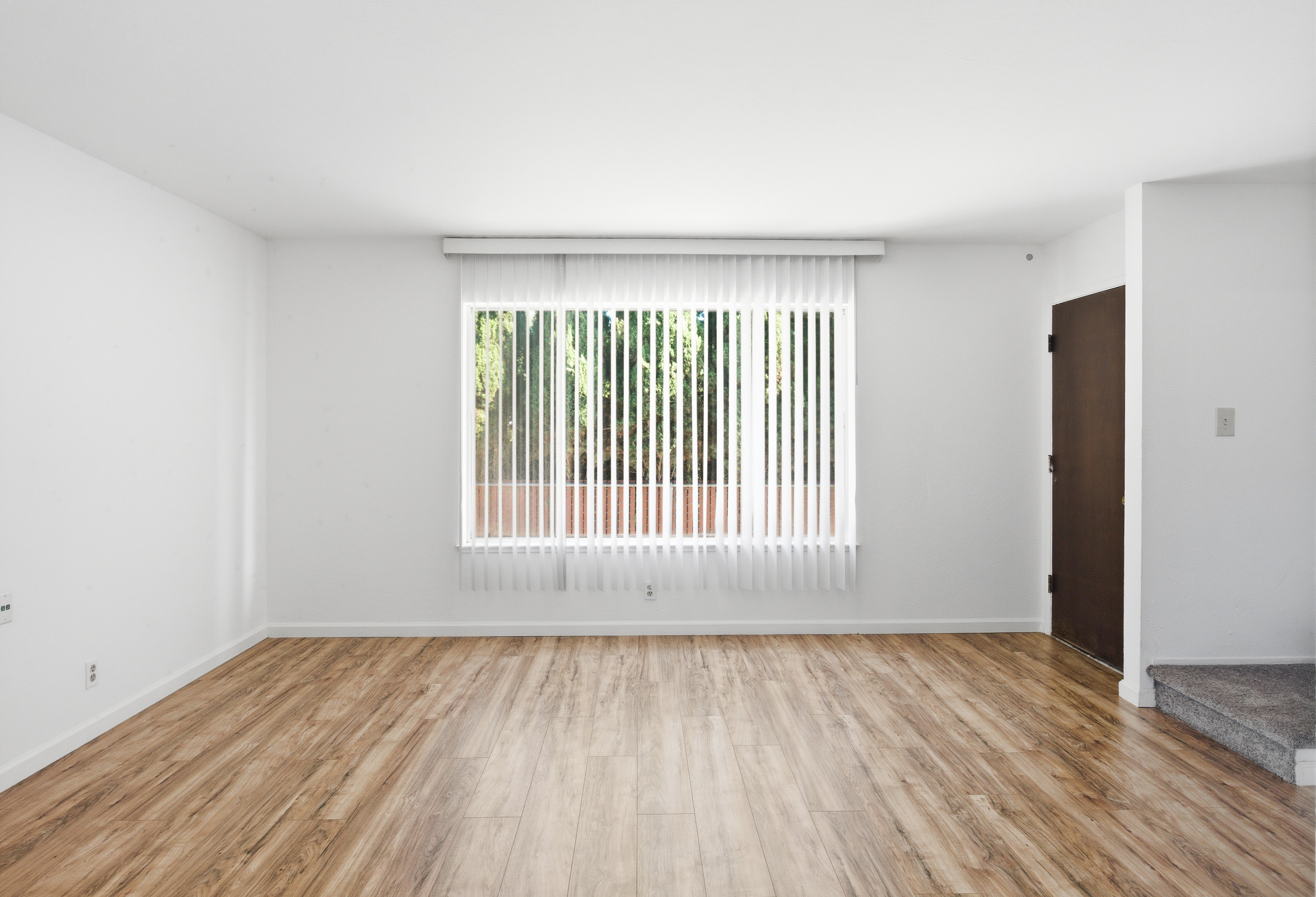  Rare Castro Valley Triplex Opportunity with Vacant Unit - 物件實景