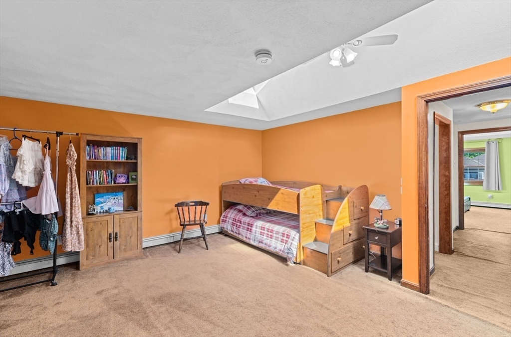 Braintree, Massachusetts, 02184, United States, 5 Bedrooms Bedrooms, ,4 BathroomsBathrooms,Residential,For Sale,1857635