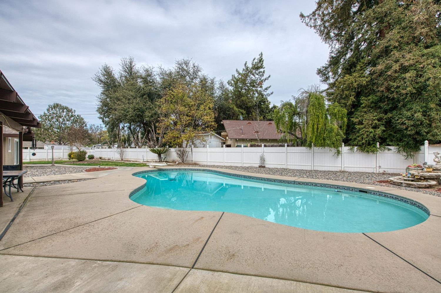 Sanger, California, 93657, United States, 4 Bedrooms Bedrooms, ,3 BathroomsBathrooms,Residential,For Sale,1897829