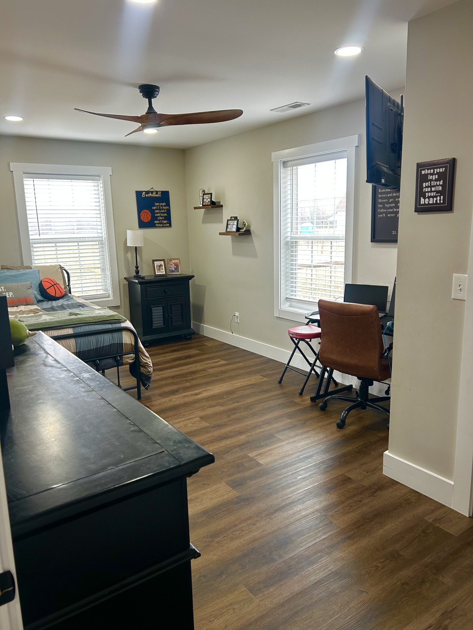 Manchester, Tennessee, 37355, United States, 4 Bedrooms Bedrooms, ,3 BathroomsBathrooms,Residential,For Sale,2015723