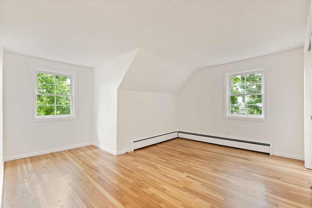 Lowell, Massachusetts, 01852, United States, 4 Bedrooms Bedrooms, ,3 BathroomsBathrooms,Residential,For Sale,1885634