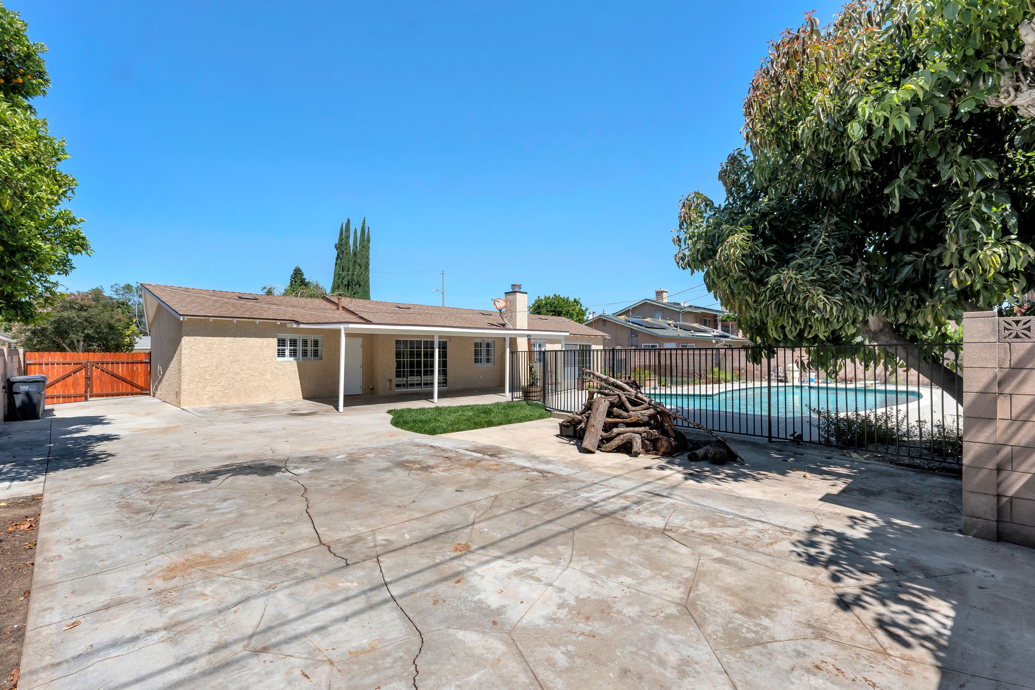  1556 Glacier Street, Simi Valley - 物件實景