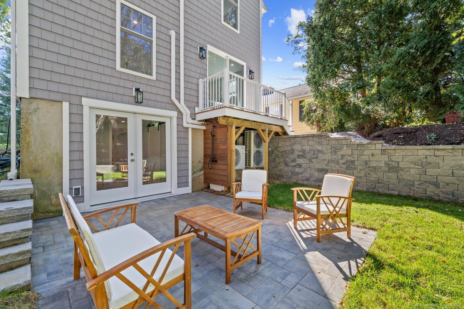 Old Saybrook, Connecticut, 06475, United States, 4 Bedrooms Bedrooms, ,4 BathroomsBathrooms,Residential,For Sale,1938847