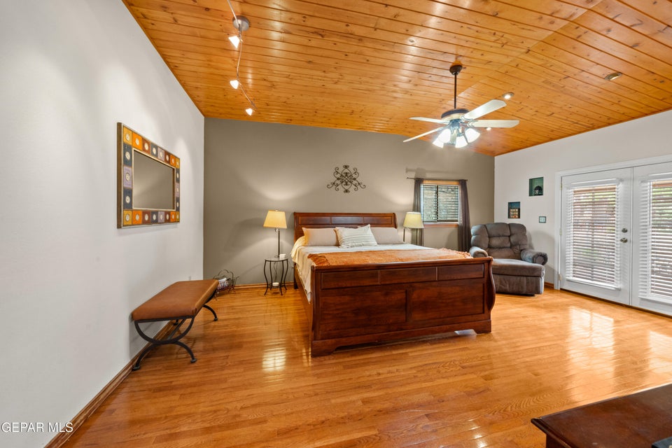 El Paso, Texas, 79912, United States, 4 Bedrooms Bedrooms, ,2 BathroomsBathrooms,Residential,For Sale,1921658