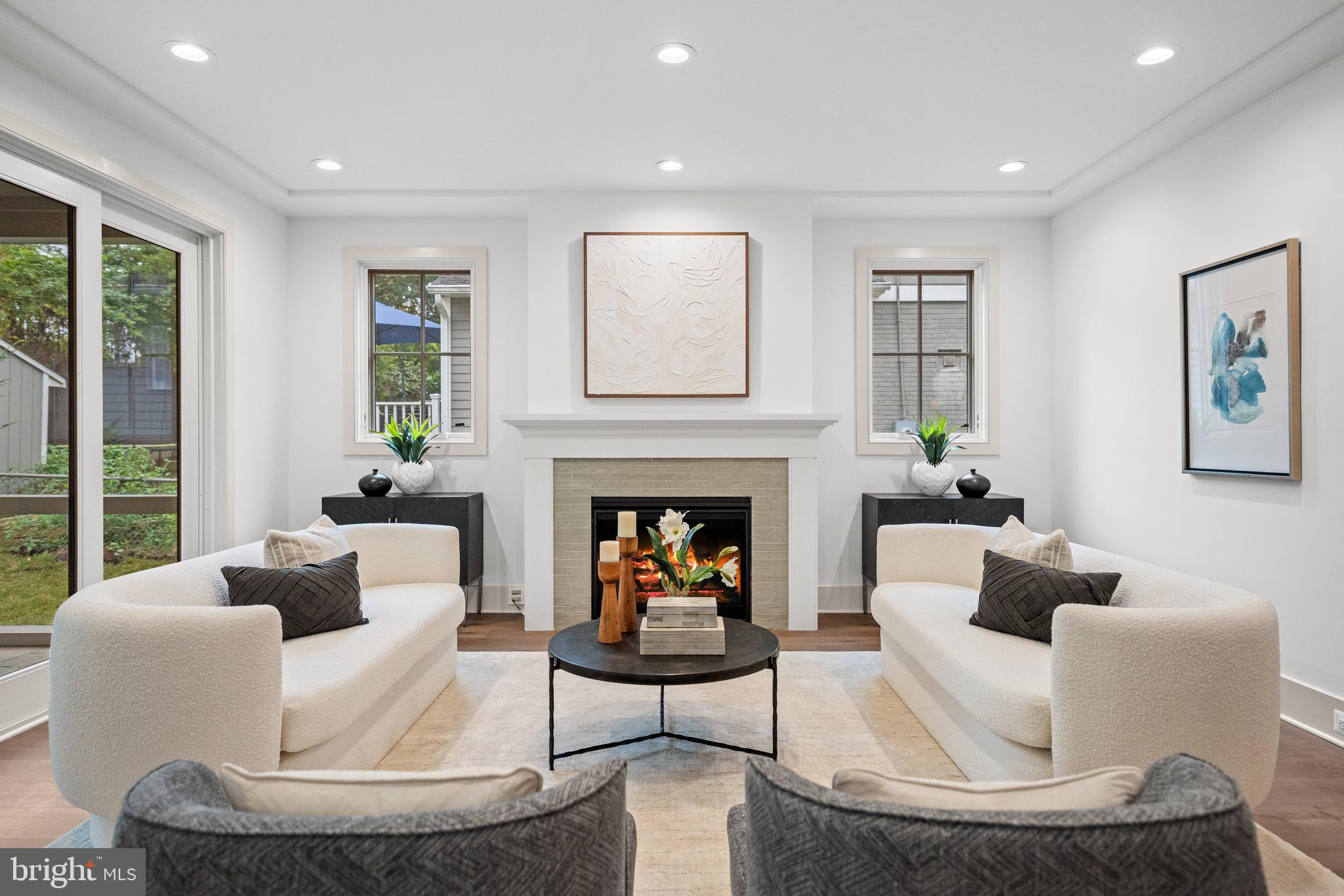 Arlington, Virginia, 22207, United States, 4 Bedrooms Bedrooms, ,5 BathroomsBathrooms,Residential,For Sale,1990203