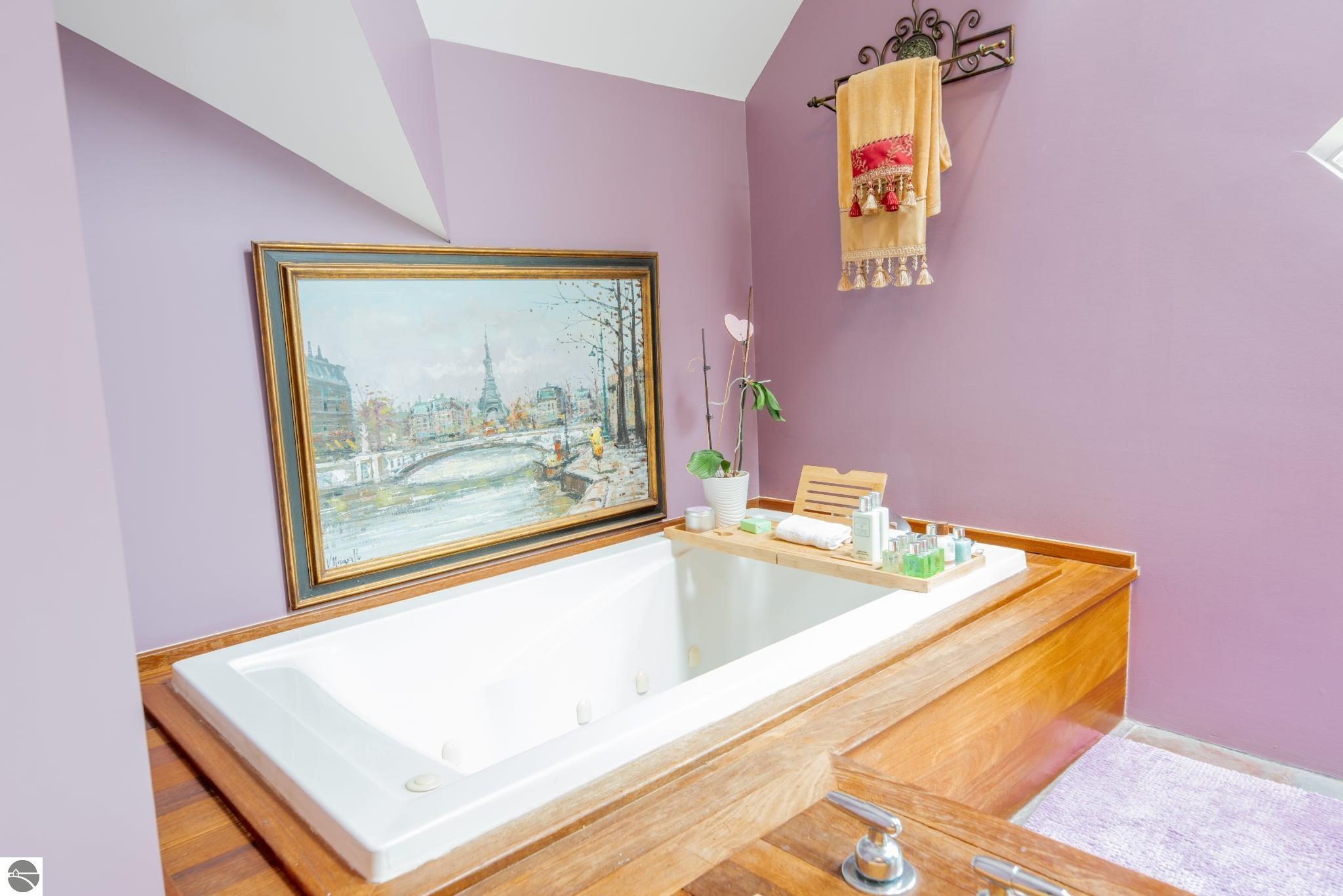 Bellaire, Michigan, 49615, United States, 4 Bedrooms Bedrooms, ,2 BathroomsBathrooms,Residential,For Sale,1938366