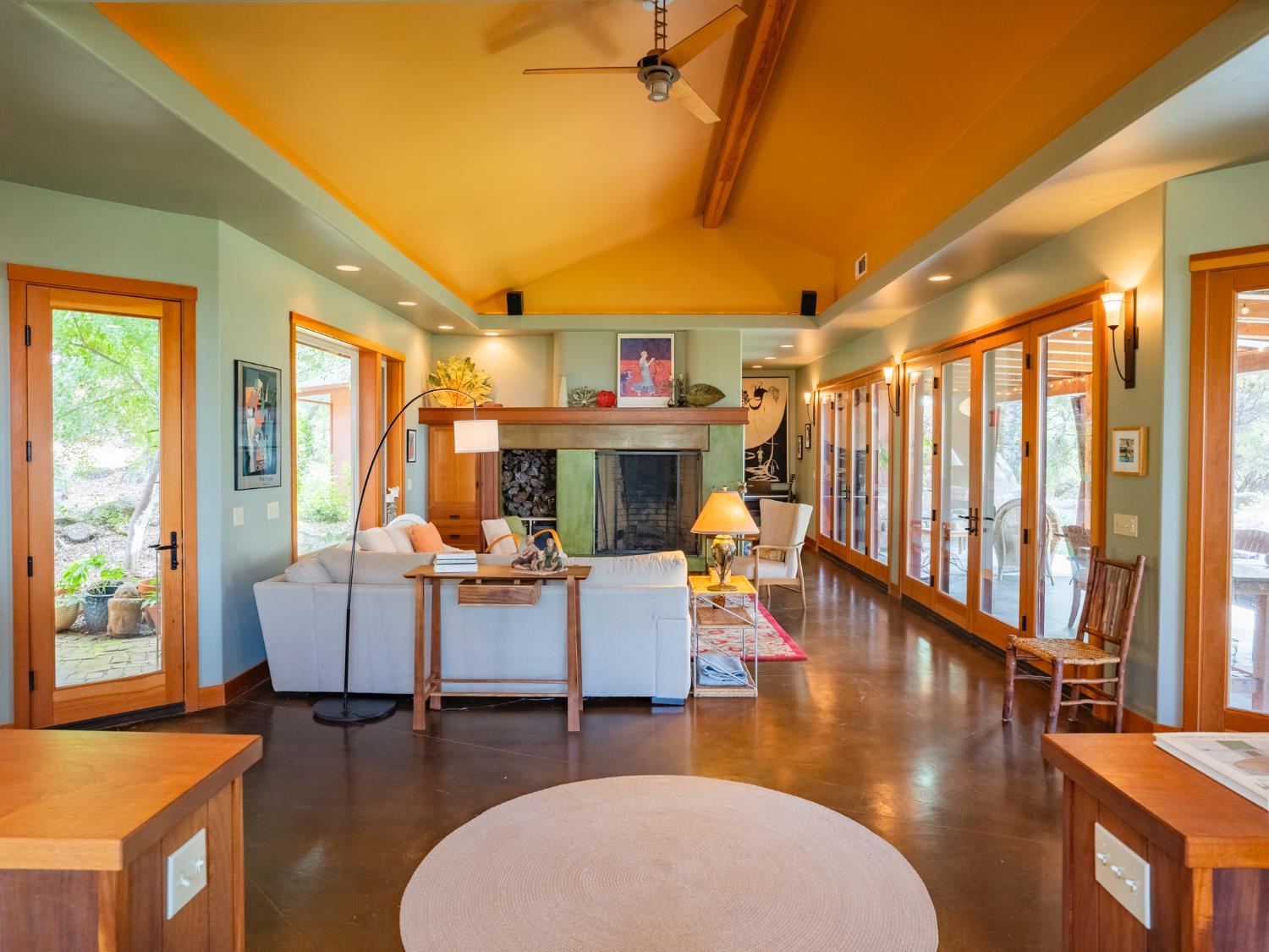 Nevada City, California, 95959, United States, 3 Bedrooms Bedrooms, ,3 BathroomsBathrooms,Residential,For Sale,1987910