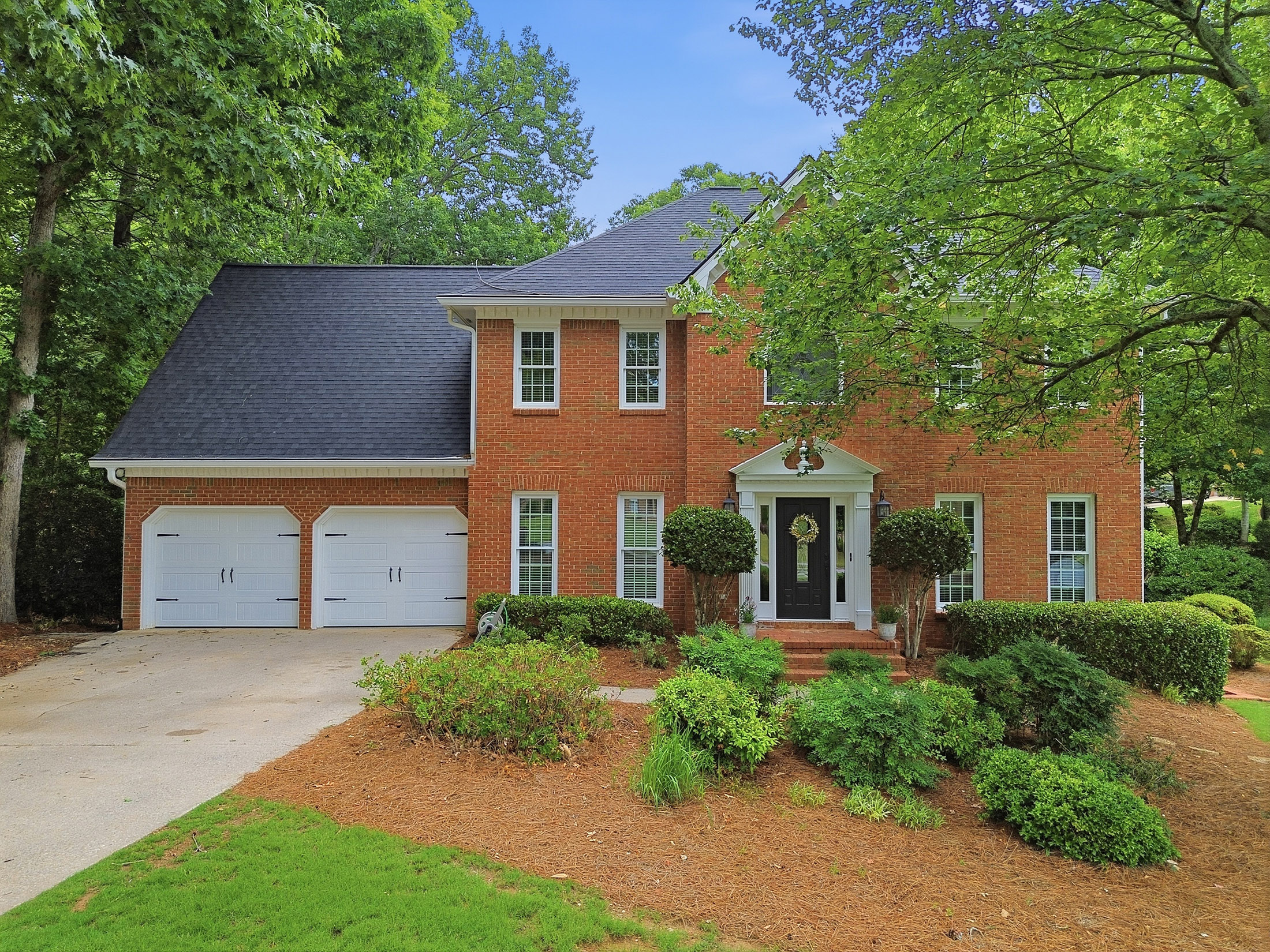  Tucked Into a Cul-de-Sac in Johns Creek’s Sought-After Glastonberry Neighborhood - 物件實景