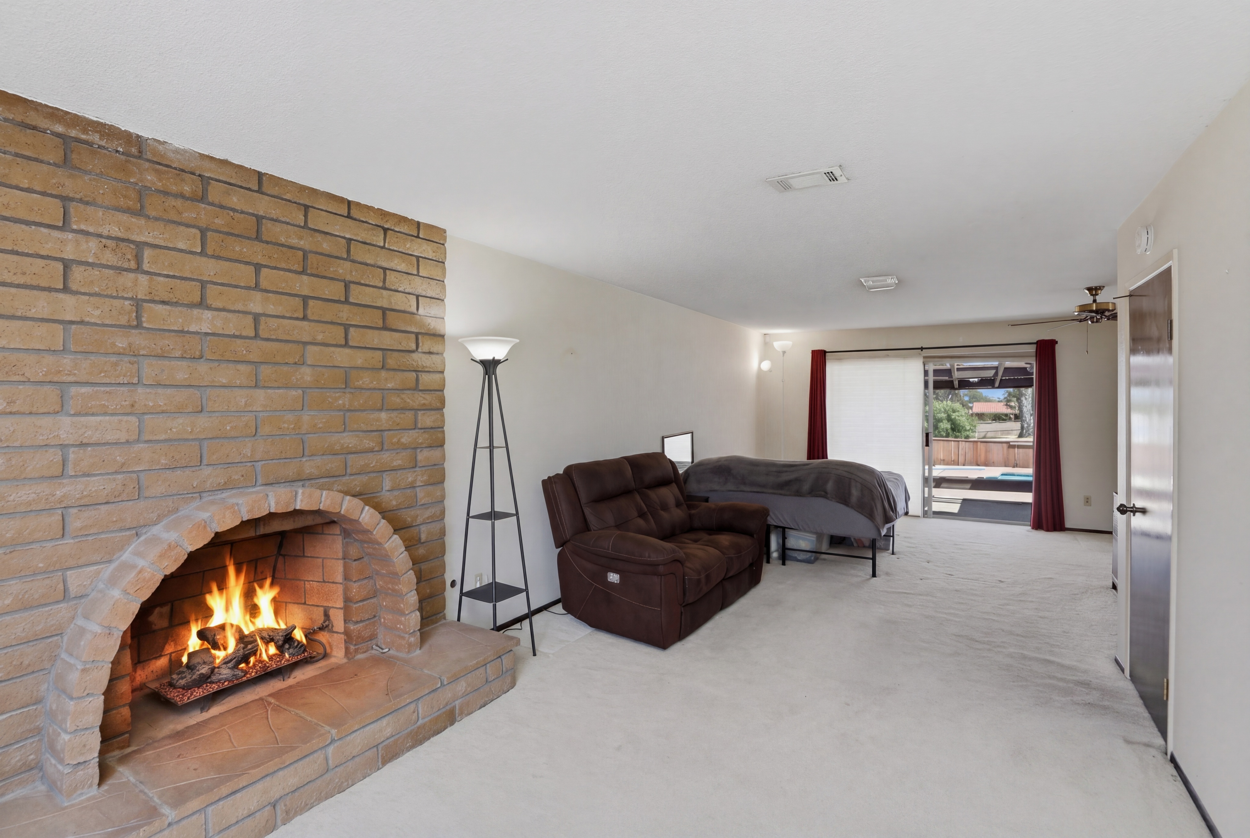  17652 Calle Del Corral, Riverside, CA 92504 - 物件實景