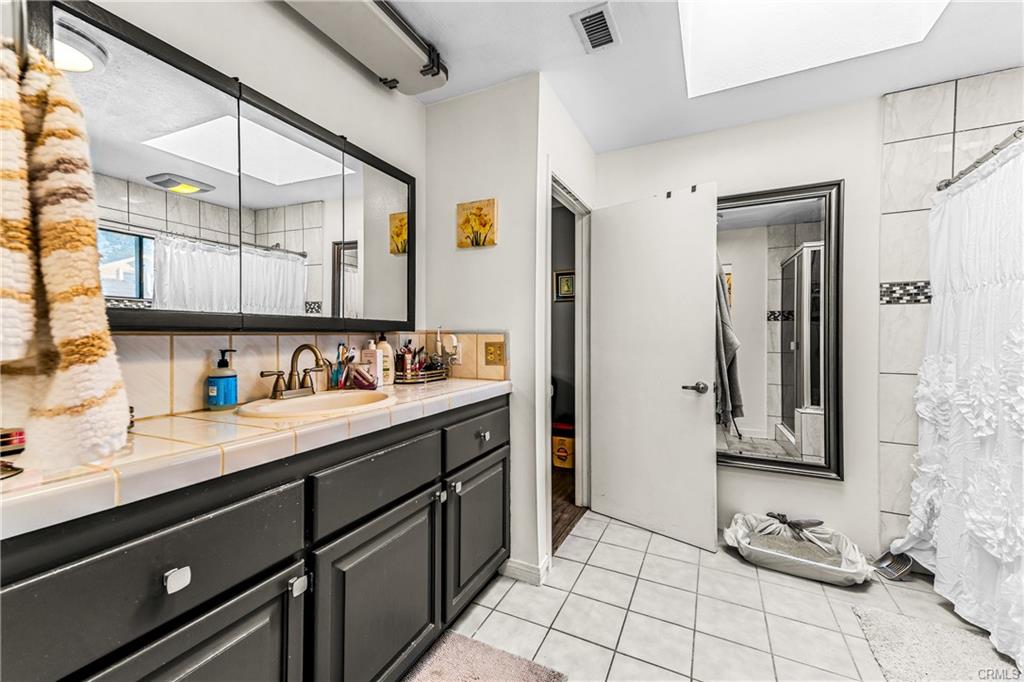 Whittier, California, 90605, United States, 6 Bedrooms Bedrooms, ,3 BathroomsBathrooms,Residential,For Sale,1895050