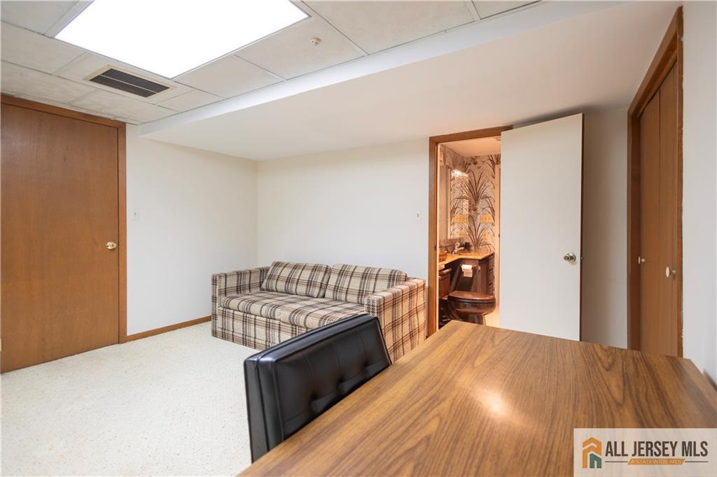 East Brunswick, New Jersey, 08816, United States, 5 Bedrooms Bedrooms, ,3 BathroomsBathrooms,Residential,For Sale,1890709