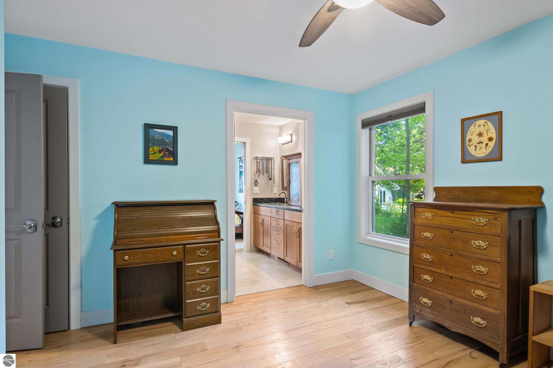 Alden, Michigan, 69612, United States, 4 Bedrooms Bedrooms, ,4 BathroomsBathrooms,Residential,For Sale,1849934