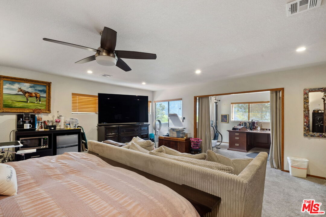 Calabasas, California, 91302, United States, 4 Bedrooms Bedrooms, ,3 BathroomsBathrooms,Residential,For Sale,1708601