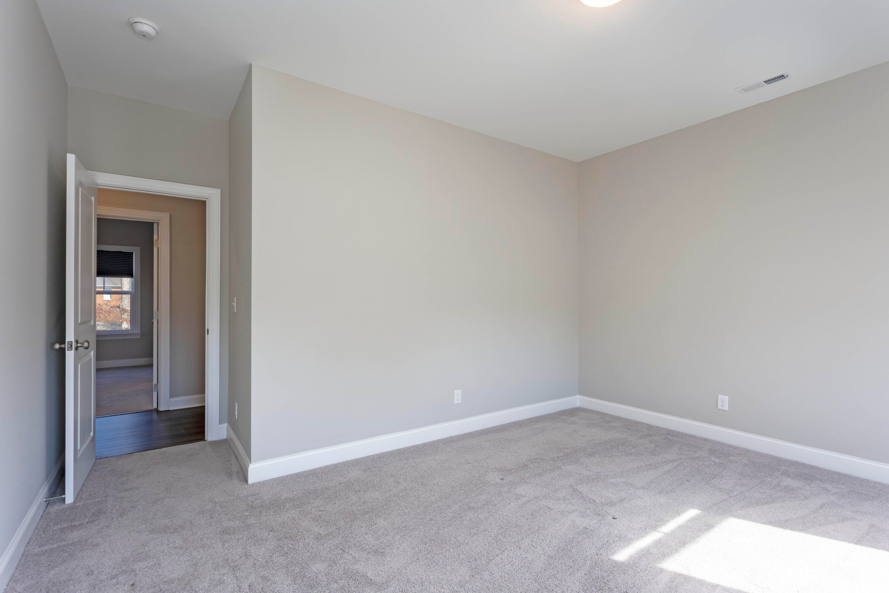 Chattanooga, Tennessee, 37421, United States, 4 Bedrooms Bedrooms, ,3 BathroomsBathrooms,Residential,For Sale,2000498