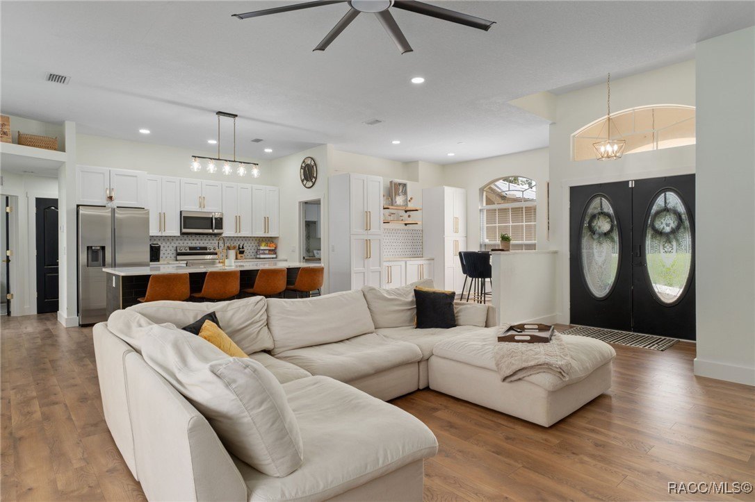 Beverly Hills, Florida, 34465, United States, 3 Bedrooms Bedrooms, ,2 BathroomsBathrooms,Residential,For Sale,1976634