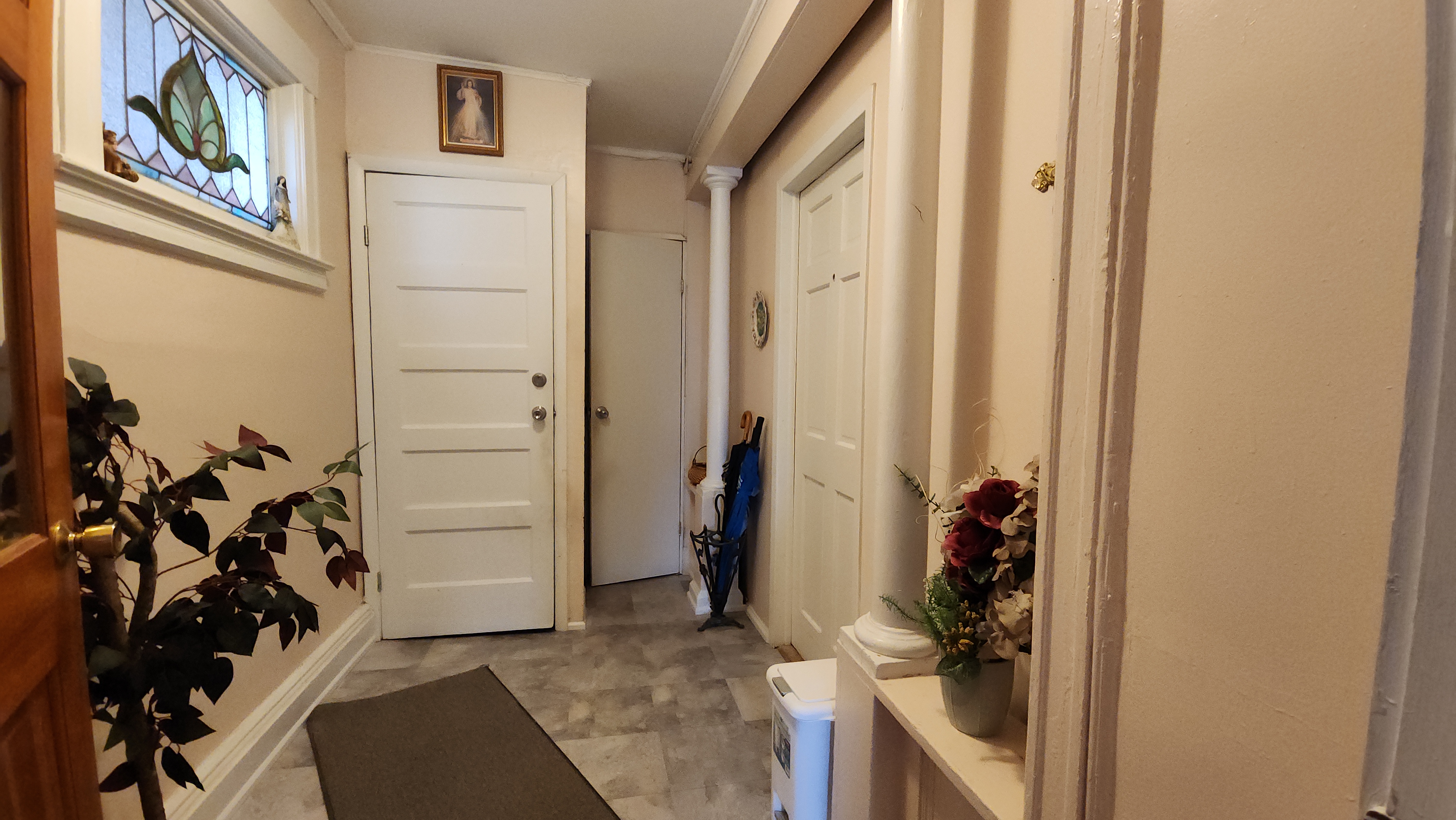 Elmhurst, New York, 11373, United States, 10 Bedrooms Bedrooms, ,3 BathroomsBathrooms,Residential,For Sale,1895054