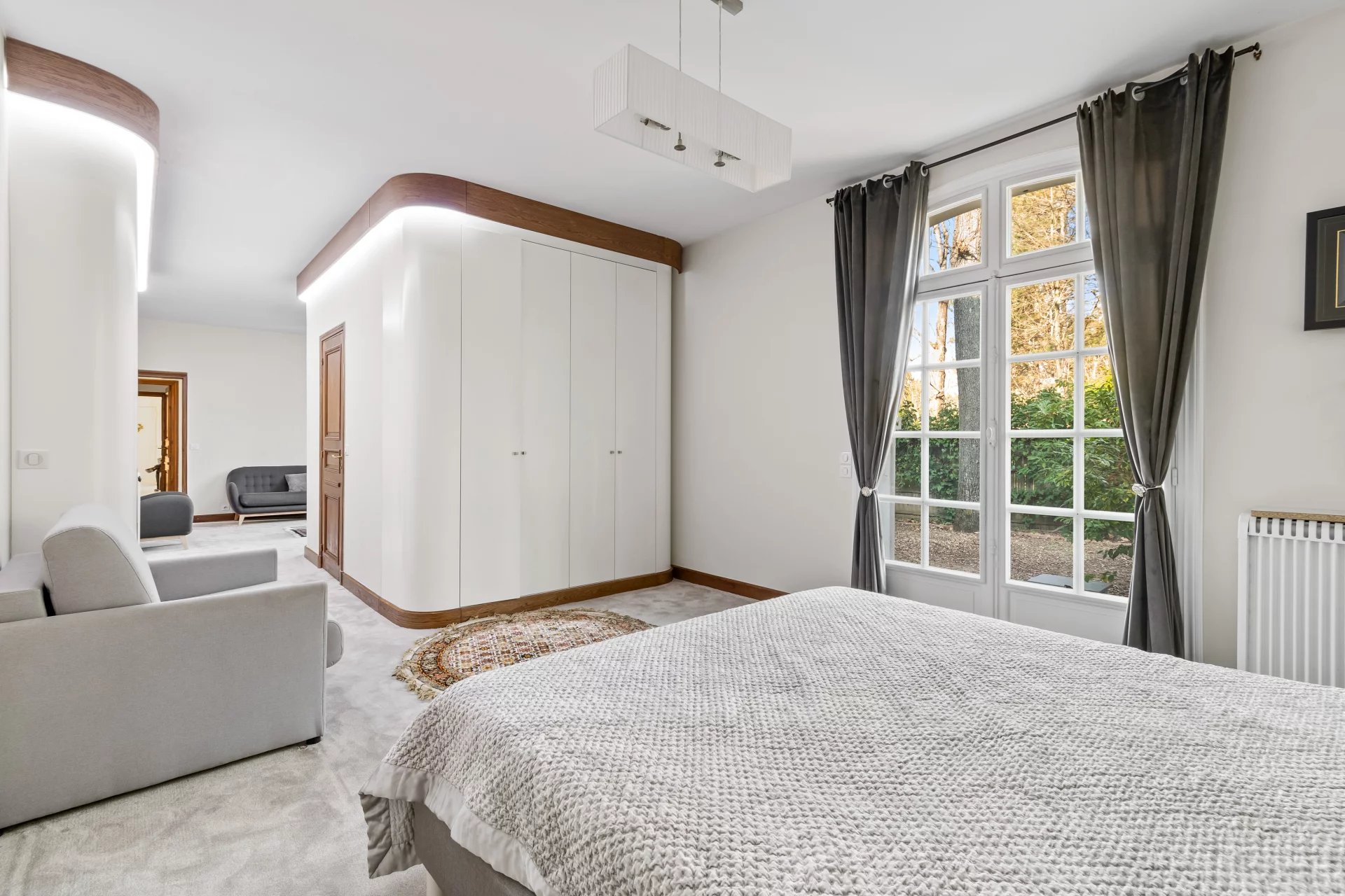 Le Vésinet, Île-de-France, 78110, FR, 9 Bedrooms Bedrooms, ,6 BathroomsBathrooms,Residential,For Sale,1994556