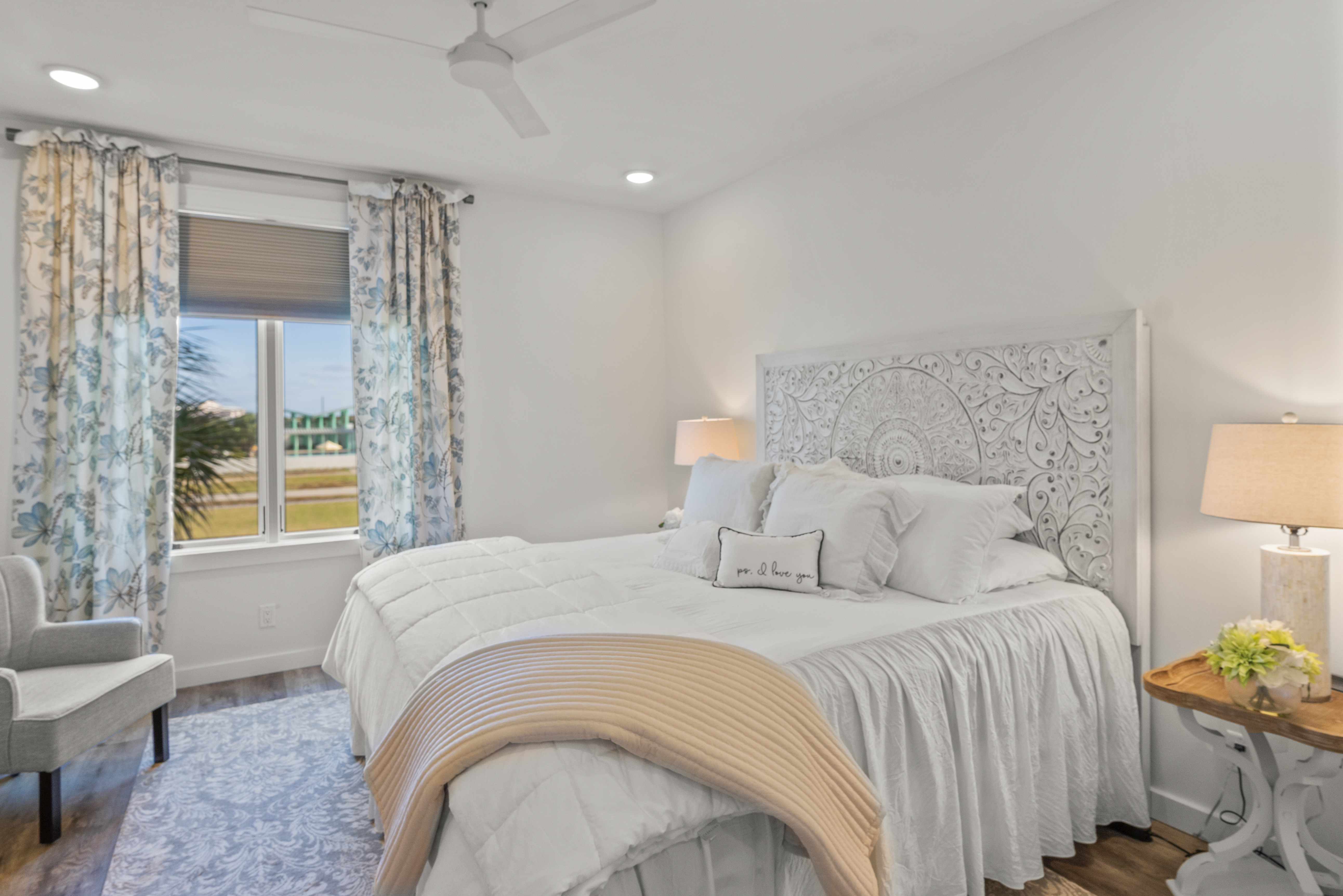  Sunflower Beach Poolside Retreat - 物件實景