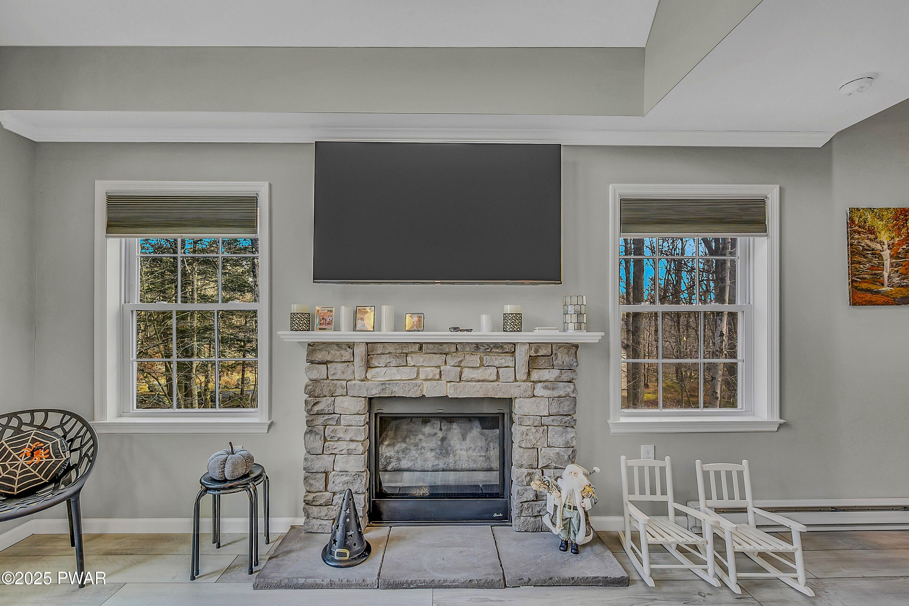 Lake Ariel, Pennsylvania, 18436, United States, 4 Bedrooms Bedrooms, ,4 BathroomsBathrooms,Residential,For Sale,1998731