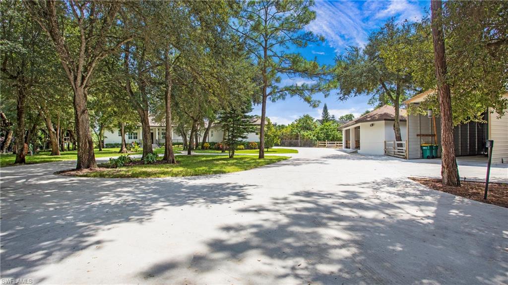 780 25th St SW, Naples, Florida, 34117, United States, 6 Bedrooms Bedrooms, ,5 BathroomsBathrooms,Residential,For Sale,780 25th St SW,1606659